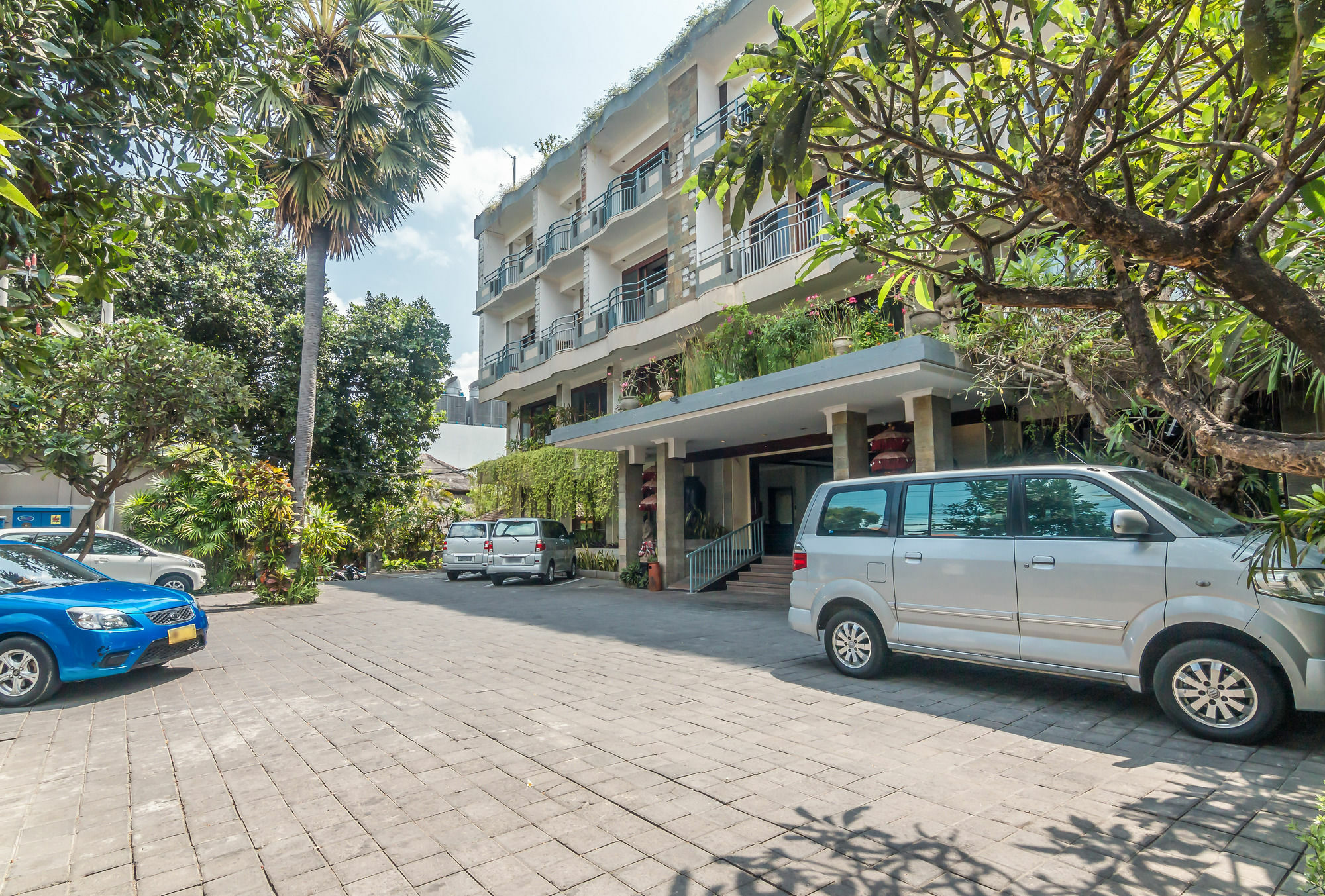 Zen Rooms Legian Melasti Kuta  Exterior photo
